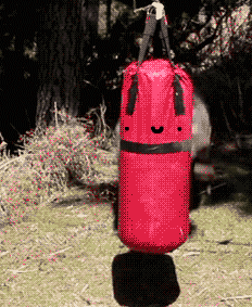 羊撞沙袋的搞笑动态图动物gif搞笑图片