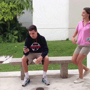 梦想还是要有的，万一别人实现了呢恶搞gif搞笑图片