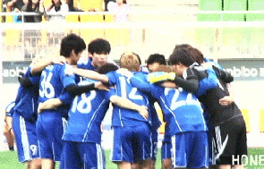 当别人不懂你的时候不要难过，因为他或许不是真不懂，而是不想懂恶搞gif搞笑图片