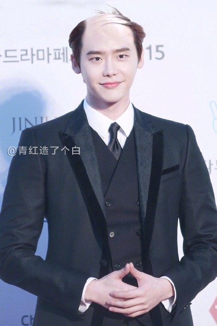 恶搞韩国明星欧巴变秃了图片最新恶搞gif搞笑图片