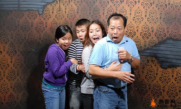 噩梦恐怖工厂恶搞图片恶搞gif搞笑图片