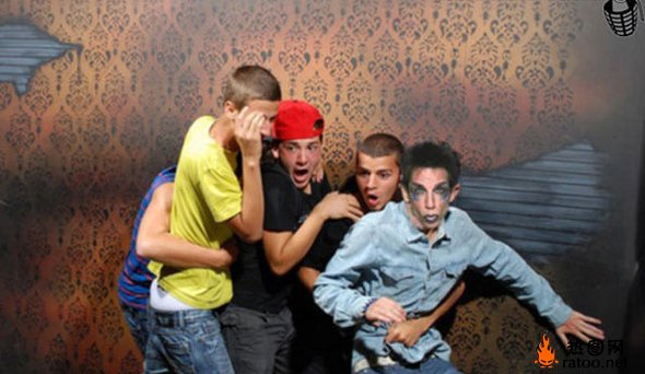 美国噩梦恐怖工厂恶搞图片恶搞gif搞笑图片