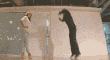 各种花式征服跪法恶搞gif搞笑图片