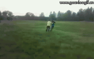 大哥凭实力单身，不需要追女生恶搞gif搞笑图片