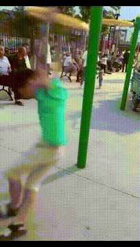 他就是我们附近小区的驼罗小霸王恶搞gif搞笑图片