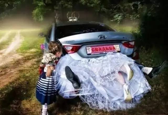 创意恶搞车震搞笑图片恶搞gif搞笑图片