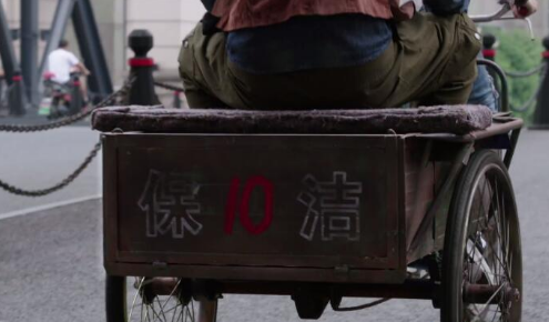 保时捷三轮车恶搞图片恶搞gif搞笑图片