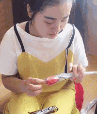 丁字裤礼物恶搞动态图恶搞gif搞笑图片