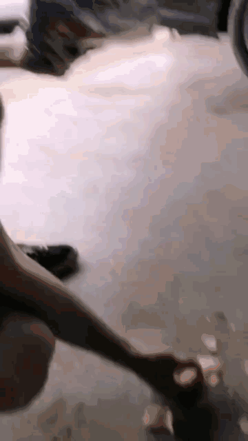 皮鞋开胶吃东西恶搞动态图片恶搞gif搞笑图片