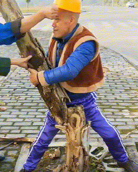 光头强恶搞cos图恶搞gif搞笑图片