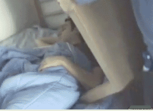 恶搞睡着的人gif图恶搞gif搞笑图片