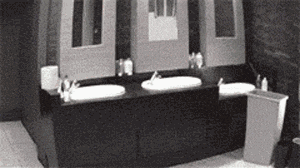 镜子的恶搞整蛊gif图恶搞gif搞笑图片