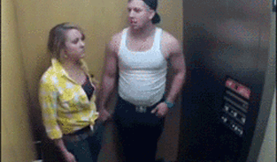 电梯恶搞整蛊GIF动图恶搞gif搞笑图片