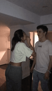 这个游戏很好玩恶搞gif搞笑图片