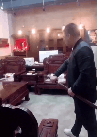 你两真是会玩恶搞gif搞笑图片