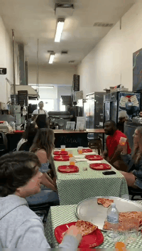 给你们见识一下什么才是印度飞饼恶搞gif搞笑图片