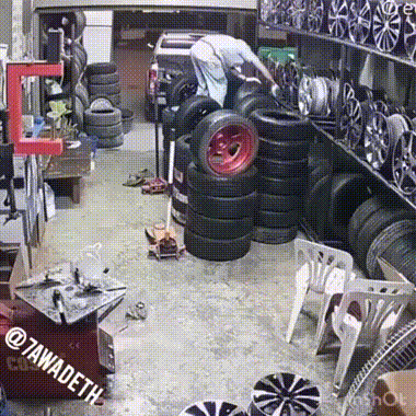 菊花一紧，情况不妙恶搞gif搞笑图片