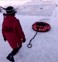 气垫：你要下去就自己下去，别拉我垫底恶搞gif搞笑图片