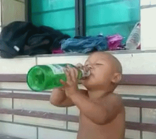 干了这杯酒，一生一世是朋友儿童gif搞笑图片