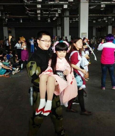 放开那个小萝莉，让我来儿童gif搞笑图片