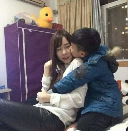 这青梅竹马的节操，看着就醉了儿童gif搞笑图片