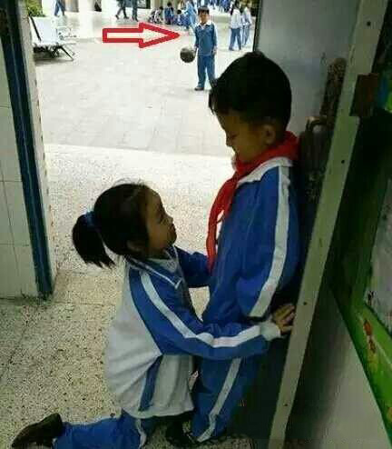 单身狗从小就在这么恶劣的环境中长大儿童gif搞笑图片