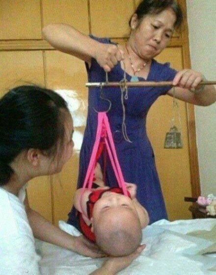 还有谁这样干过？儿童gif搞笑图片