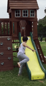 损人又不利己儿童gif搞笑图片