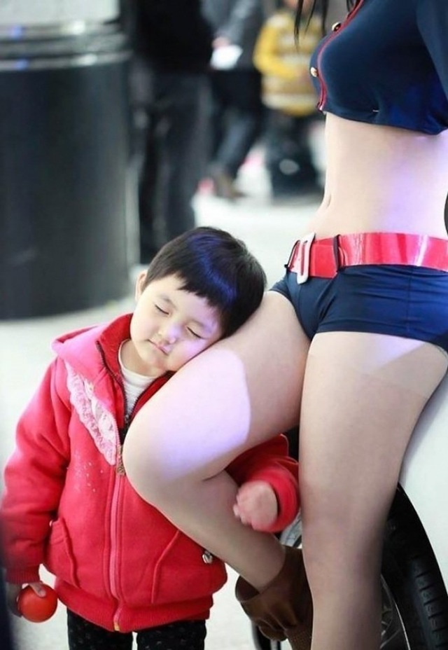 我也想去看车展儿童gif搞笑图片