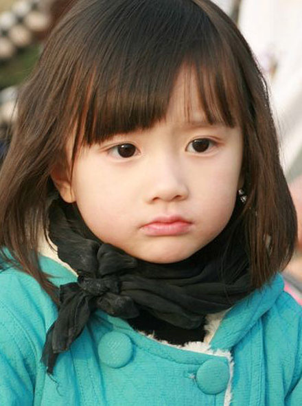 可爱的小萝莉儿童gif搞笑图片