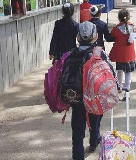 备胎的从小养成计划儿童gif搞笑图片