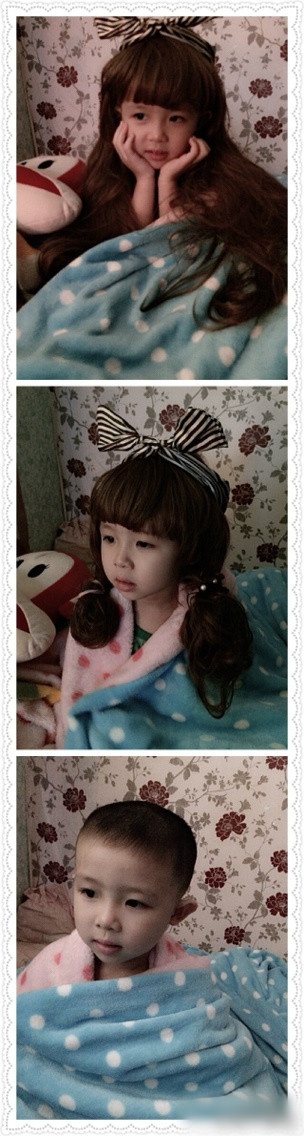 小萝莉的诞生！敢往下拉吗，哈哈儿童gif搞笑图片