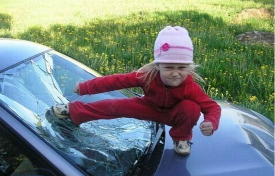 姑娘好功夫儿童gif搞笑图片