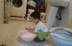 孩子你真会过日子儿童gif搞笑图片