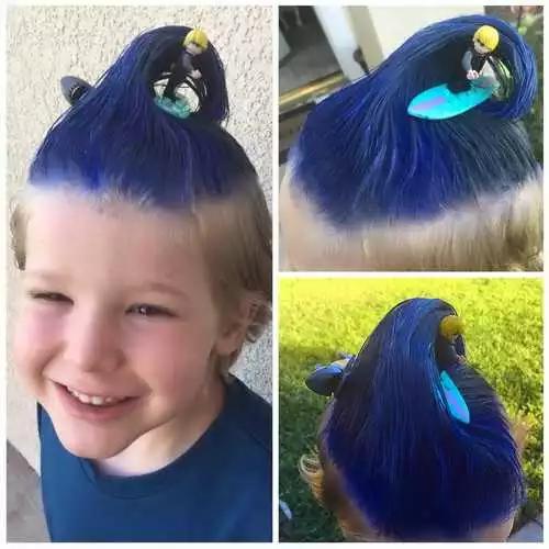 小妹妹的冲浪头儿童gif搞笑图片