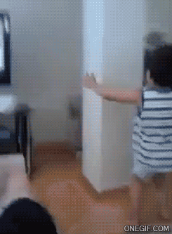 我家孩子会不会是异变成蜘蛛侠了？儿童gif搞笑图片