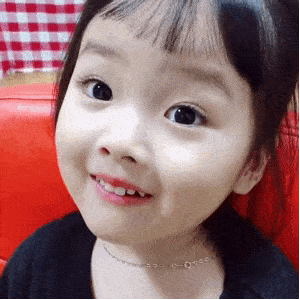 瞧我这个小机灵鬼儿童gif搞笑图片