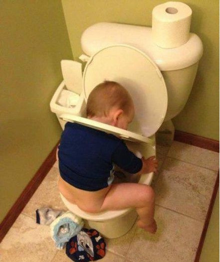 麻麻，我卡住啦儿童gif搞笑图片