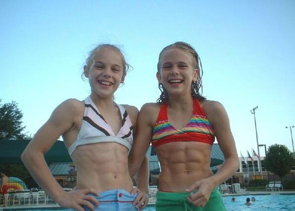 有肌萝莉儿童gif搞笑图片