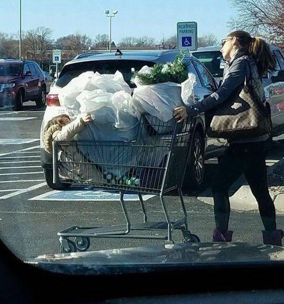 你是超市买生菜送的儿童gif搞笑图片