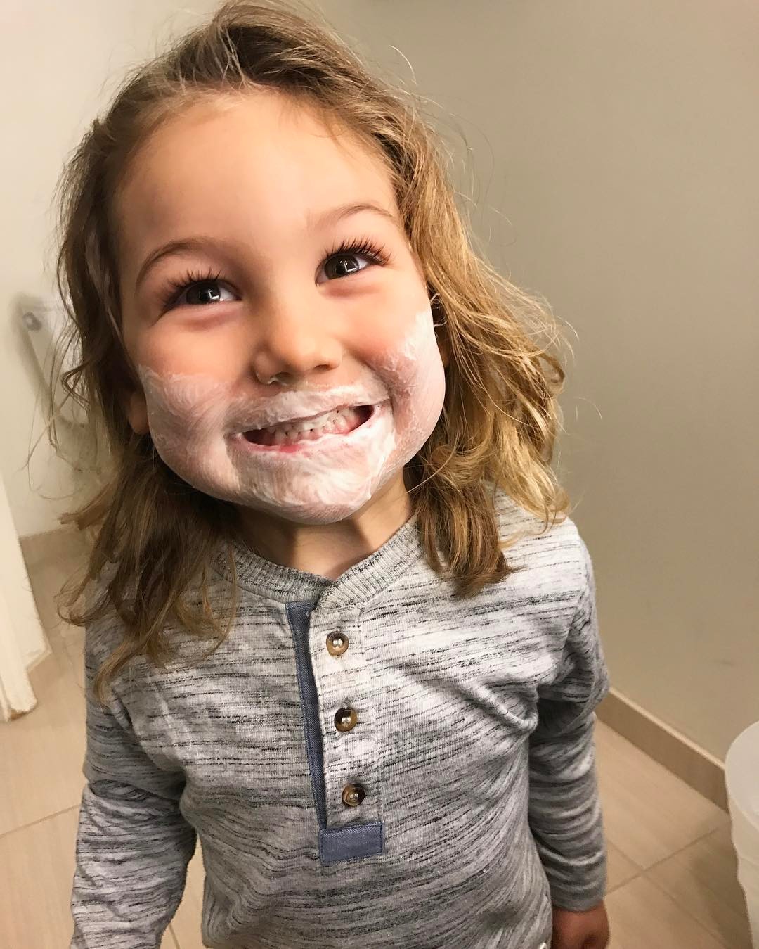 宝宝真可爱儿童gif搞笑图片