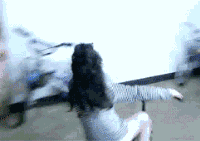 漂移不是汽车的专利儿童gif搞笑图片