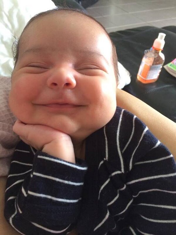 今天的保姆长的还挺漂亮儿童gif搞笑图片