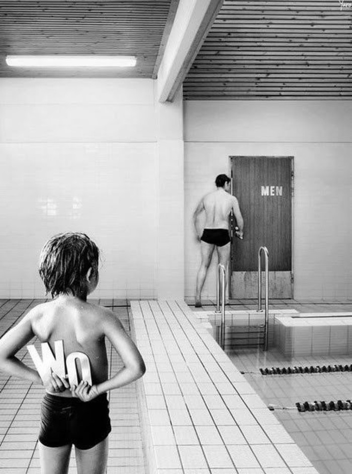 哈哈哈~~ what a naughty boy!儿童gif搞笑图片