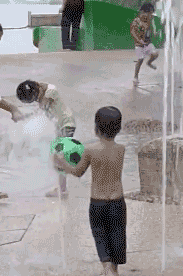 妈妈，真好玩儿童gif搞笑图片