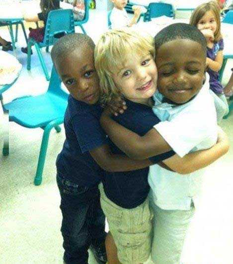 我们喜欢奥利奥儿童gif搞笑图片