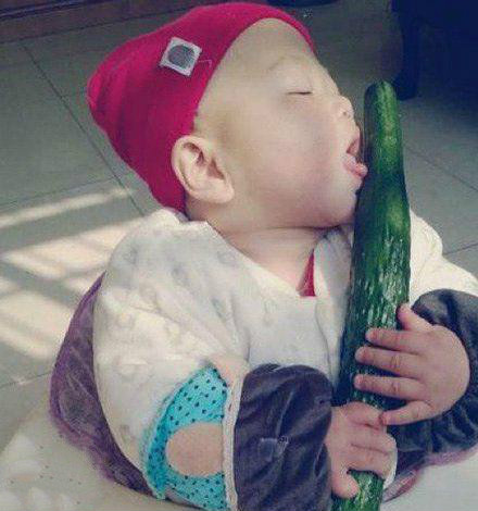 怎么有股妈妈的味道儿童gif搞笑图片