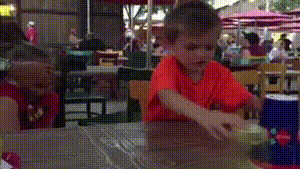 可恶，又被猜中了儿童gif搞笑图片