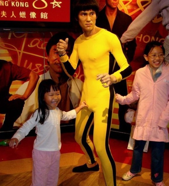 小妹妹，你有点坏哦儿童gif搞笑图片