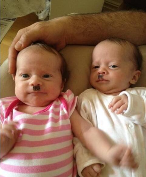 哪个更像元首？儿童gif搞笑图片